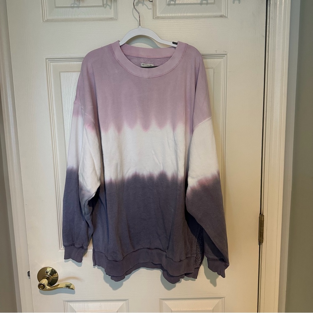 American Eagle Outfitters Purple and White Ombre Sweater